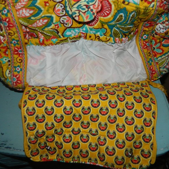 Vera Bradley Make a Change Diaper Bag Provecal - Picture 5 of 7